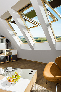 Объект из С комбинированной системой открывания preSelect Max Fakro FPP-V U3 PRESELECT MAX